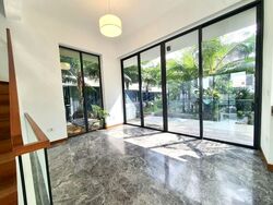 Alana (D28), Terrace #585010701